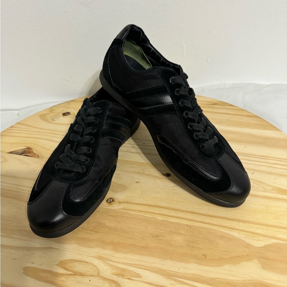 HUGO BOSS - Picture 16 of 16